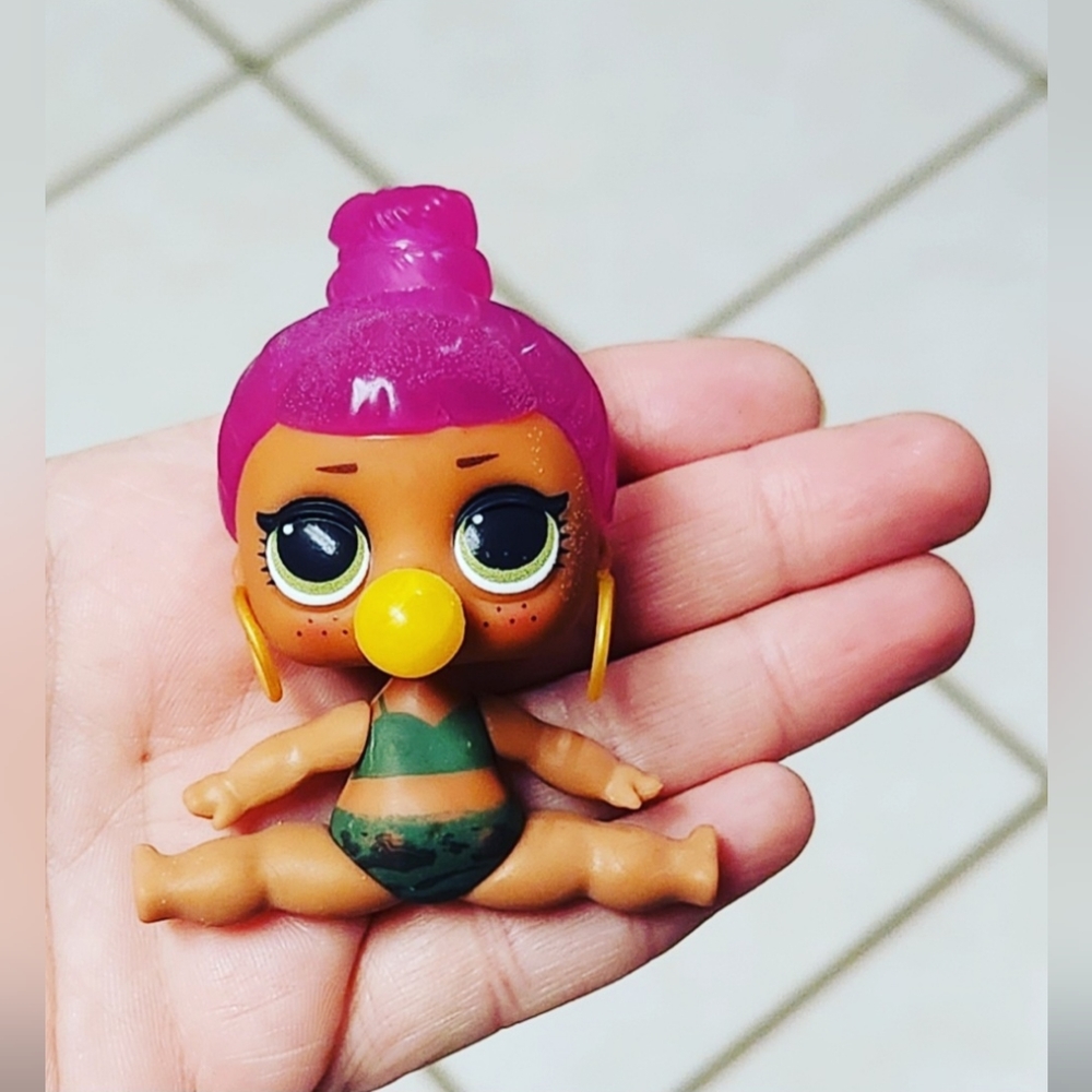 LOL Surprise Dolls Color Change Surprise Honey Bun